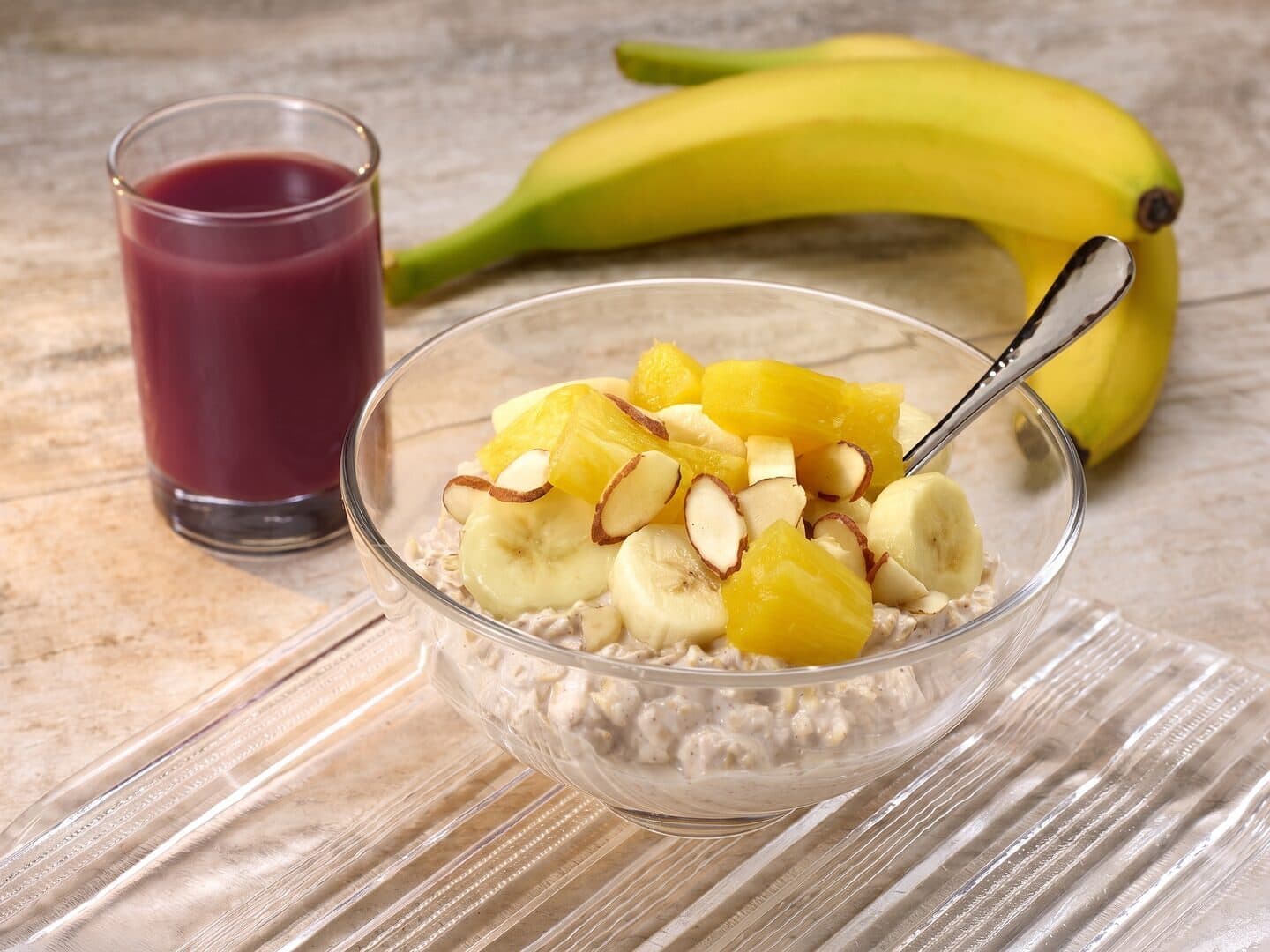 Porridge tropicale preparato la sera