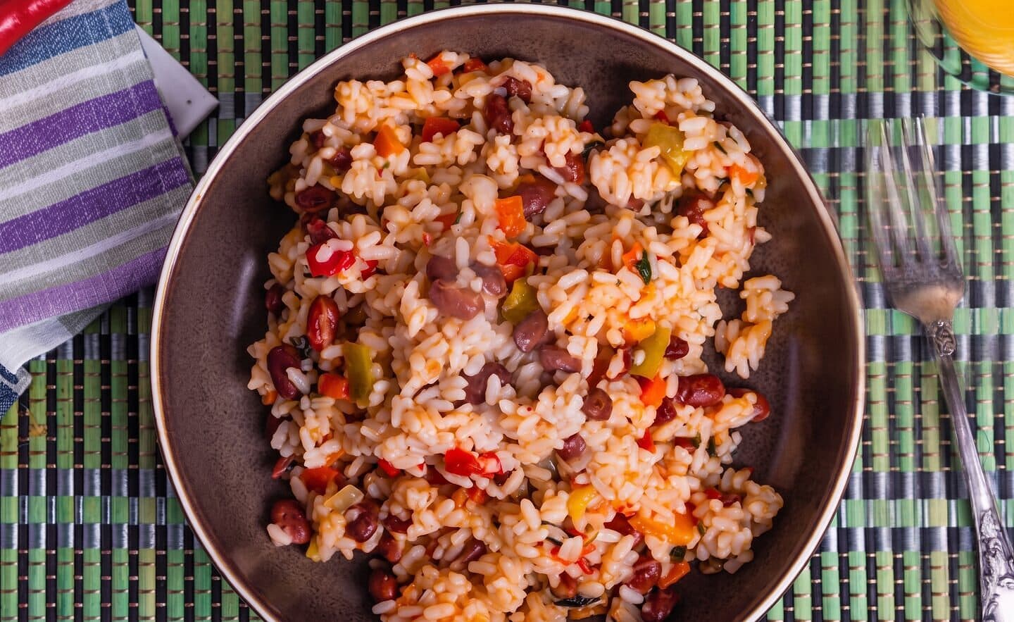 Piatto unico di verdure e riso